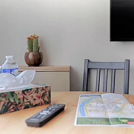 S.f.c. Апартаменты *